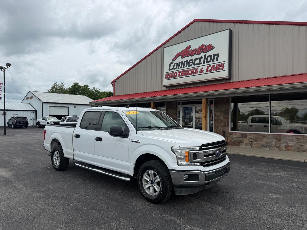 Ford F-150 4WD SuperCrew 145" XLT 2019