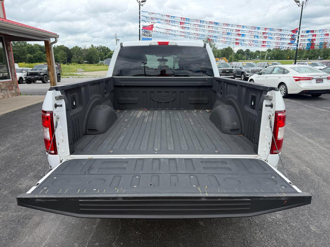 Ford F-150 4WD SuperCrew 145" XLT 2019