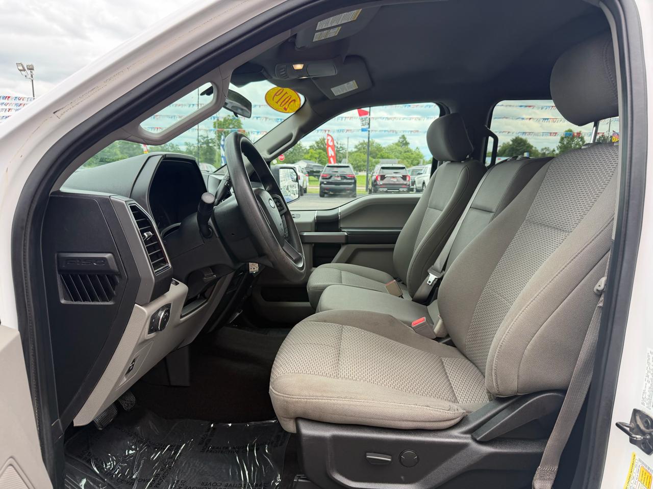 Ford F-150 4WD SuperCrew 145" XLT 2019
