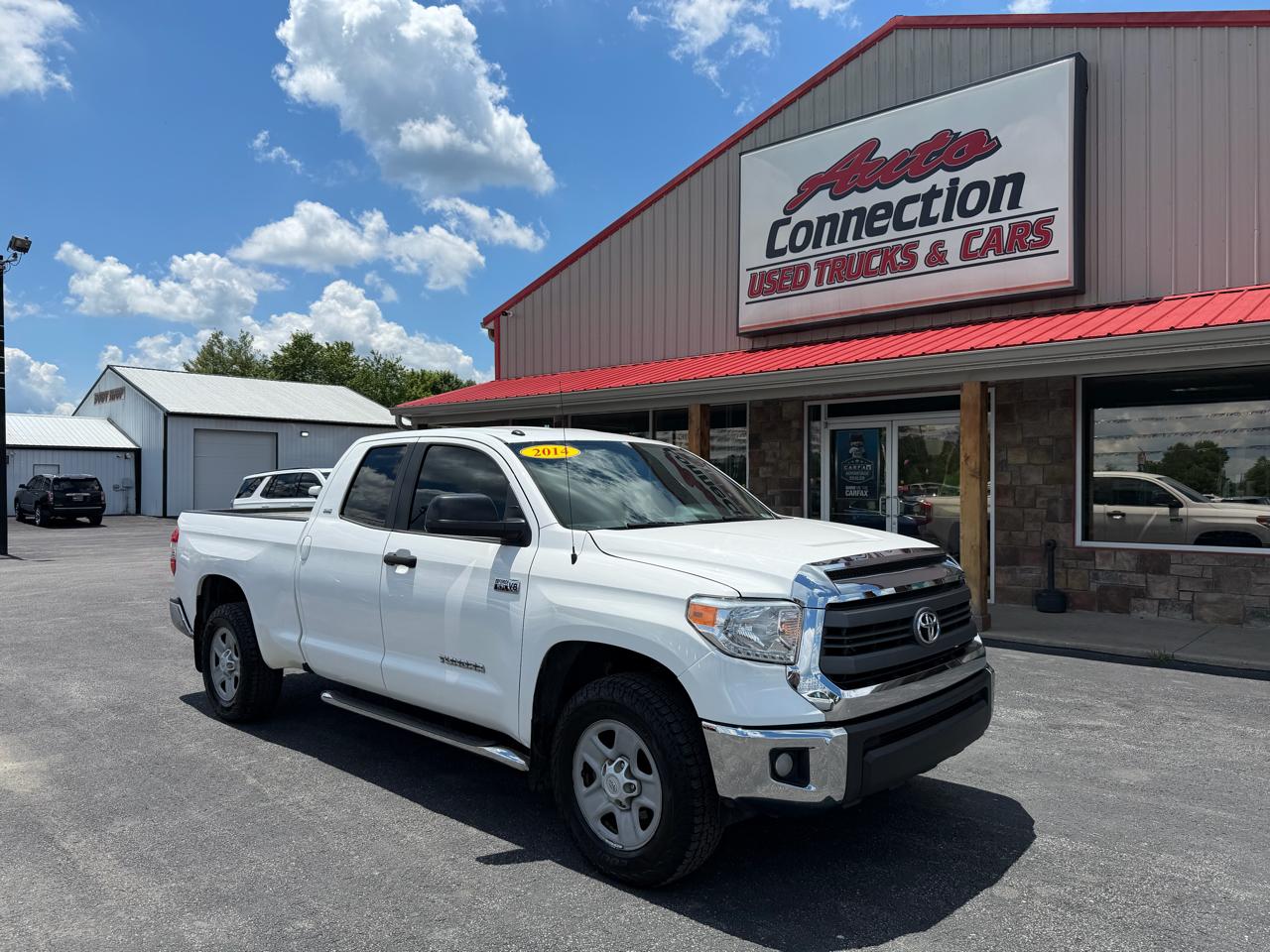 Toyota Tundra 4WD Truck Double Cab 5.7L FFV V8 6-Spd AT SR5 (Natl) 2014