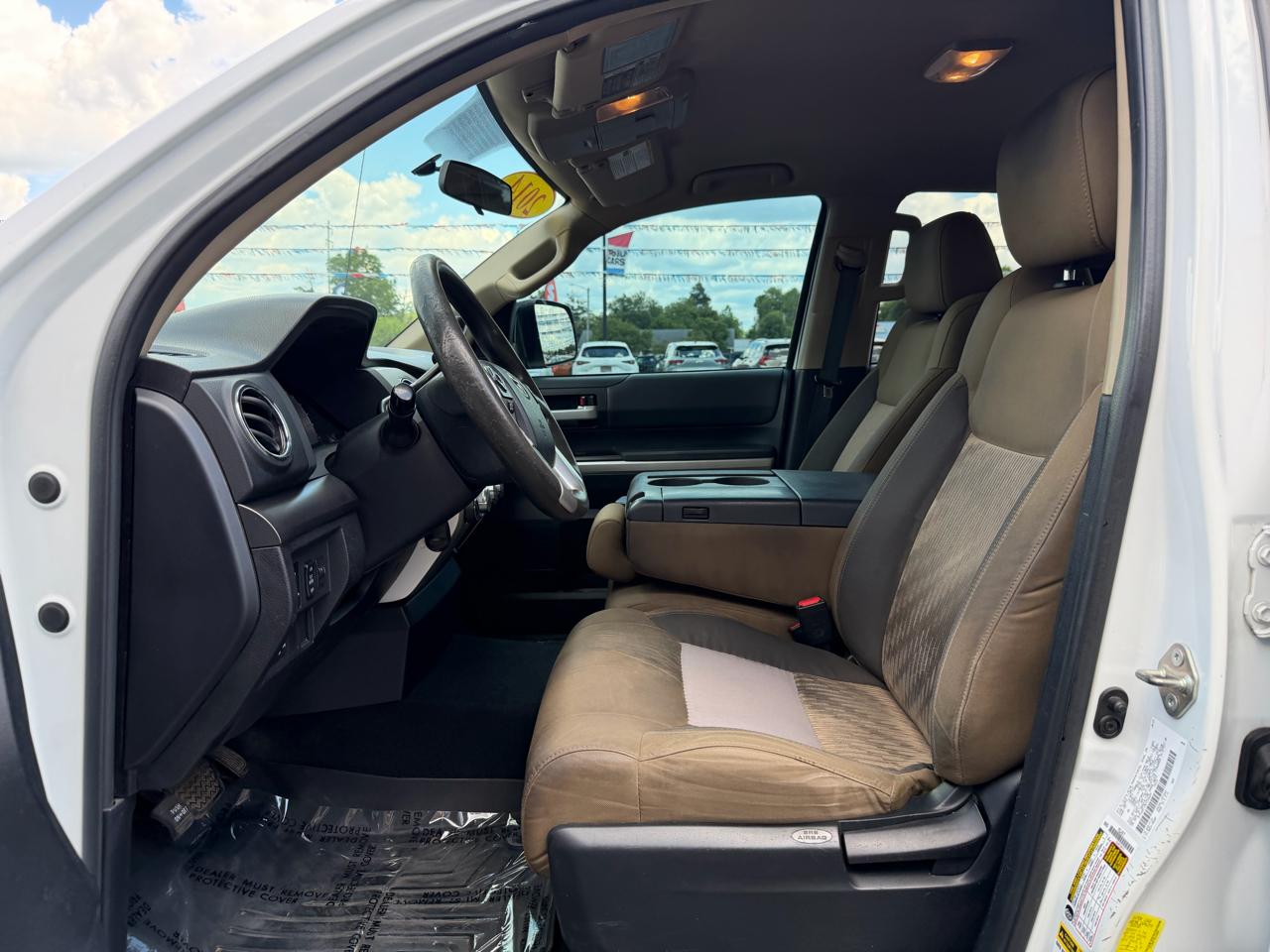 Toyota Tundra 4WD Truck Double Cab 5.7L FFV V8 6-Spd AT SR5 (Natl) 2014