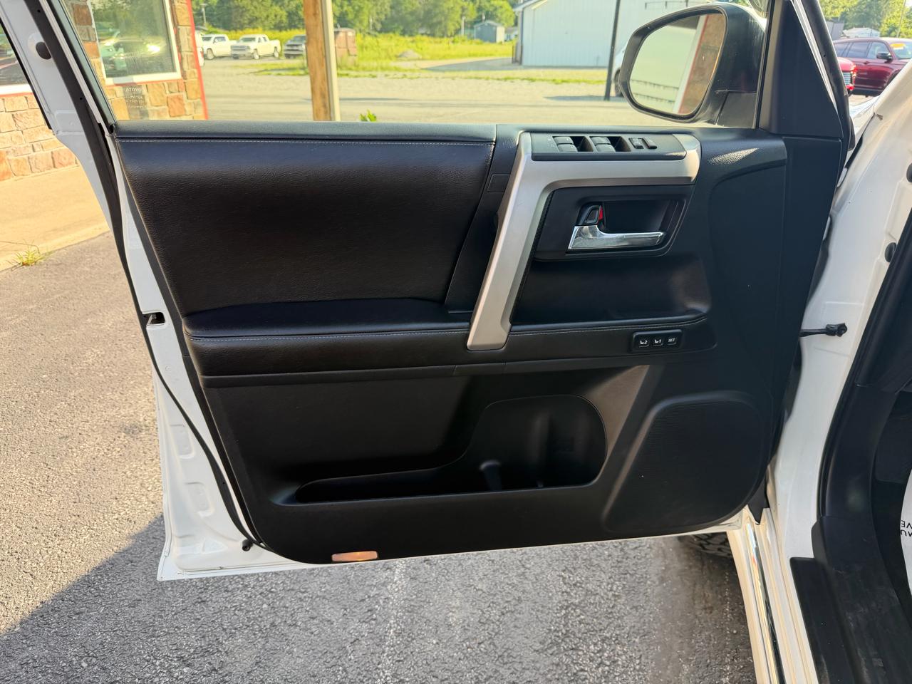 Toyota 4Runner 4WD 4dr V6 Trail Premium (Natl) 2015