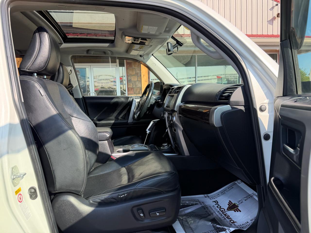 Toyota 4Runner 4WD 4dr V6 Trail Premium (Natl) 2015