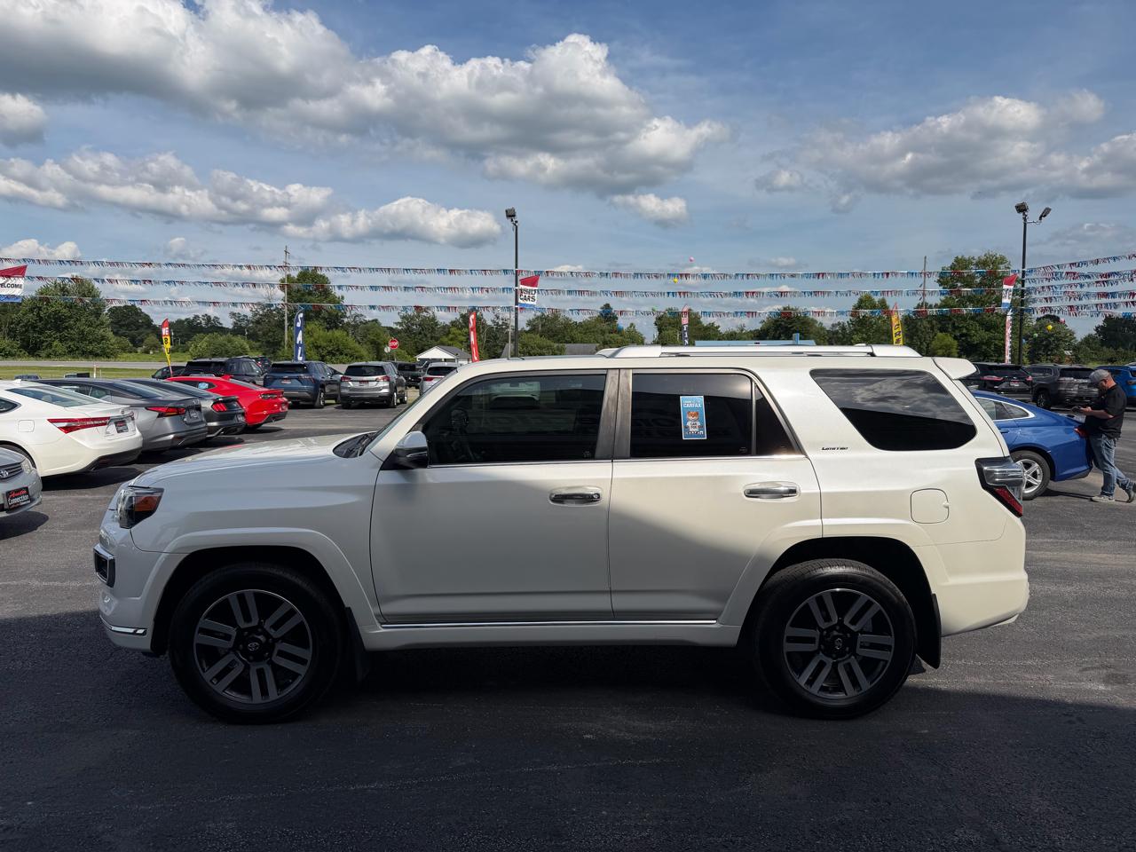 Toyota 4Runner TRD Off Road Premium 4WD (Natl) 2018