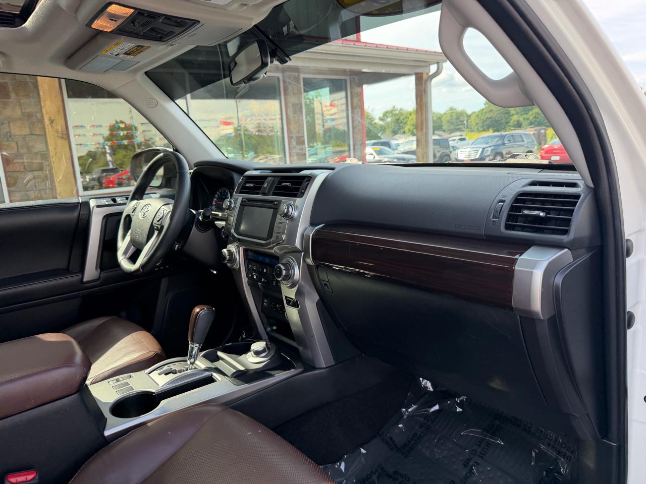 Toyota 4Runner TRD Off Road Premium 4WD (Natl) 2018