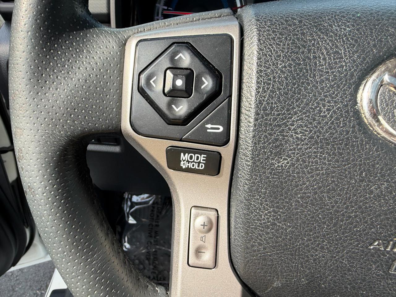 Toyota 4Runner TRD Off Road Premium 4WD (Natl) 2018