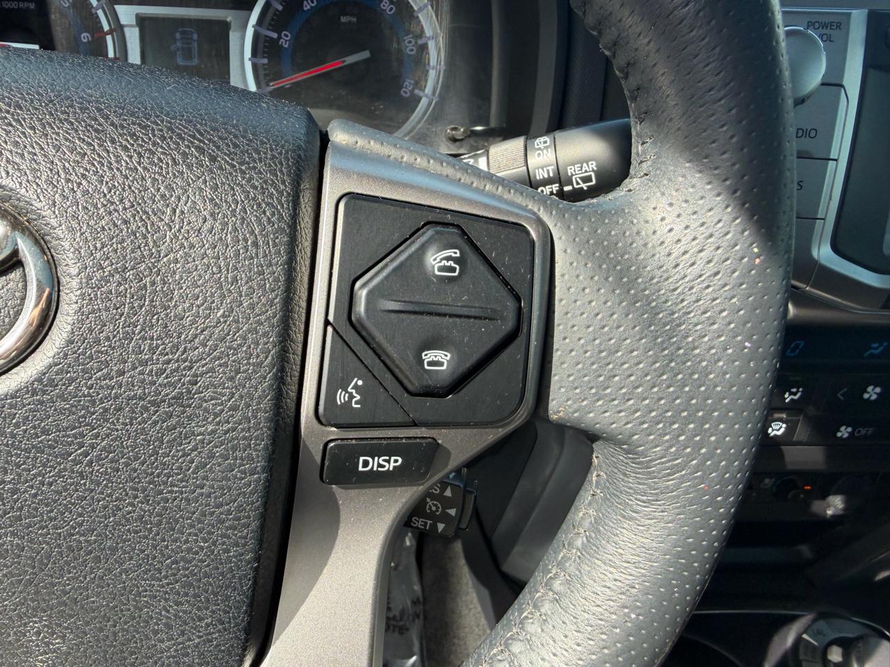 Toyota 4Runner TRD Off Road Premium 4WD (Natl) 2018