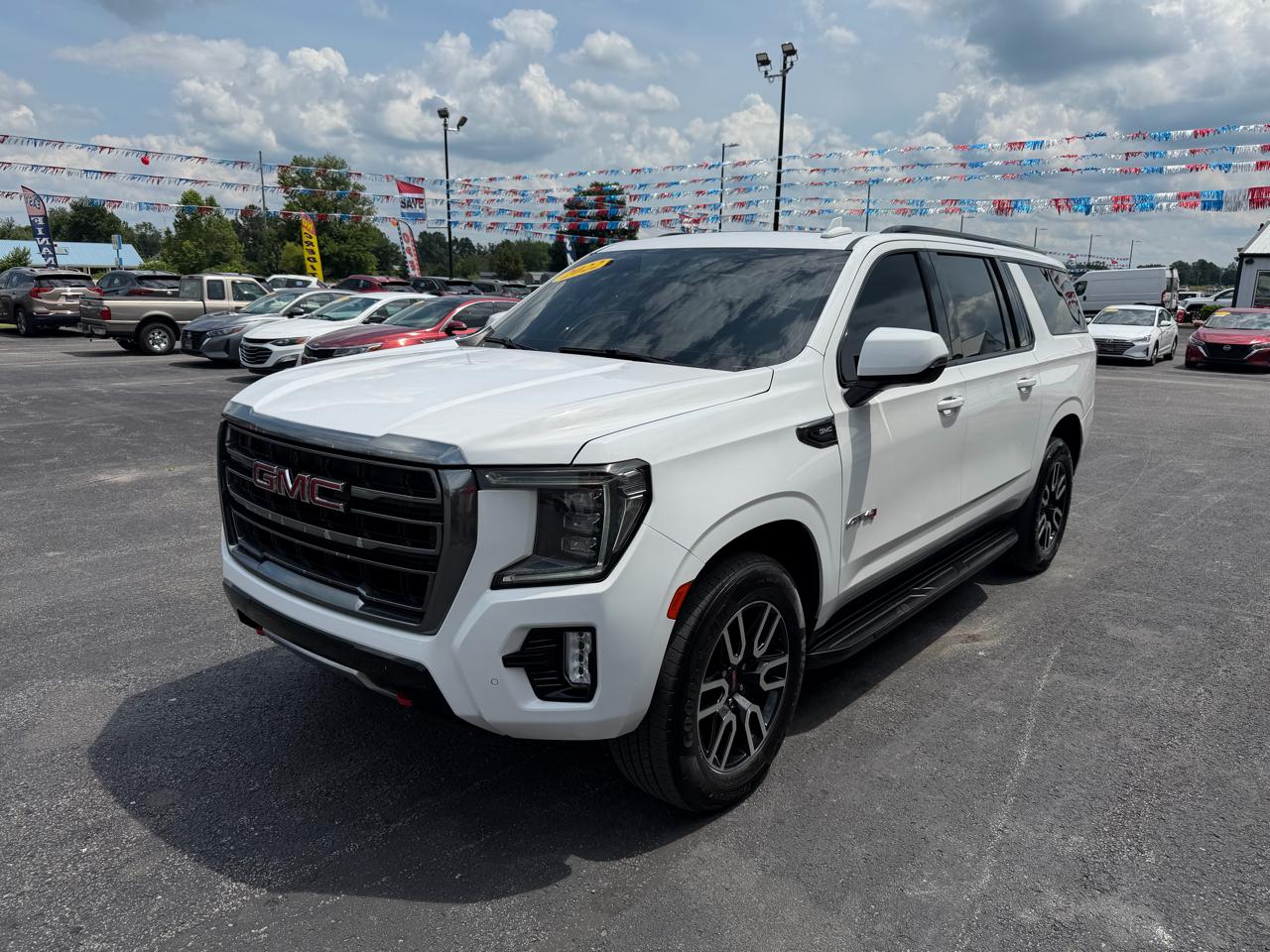 GMC Yukon XL 4WD 4dr AT4 2022