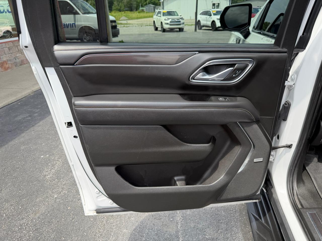 GMC Yukon XL 4WD 4dr AT4 2022