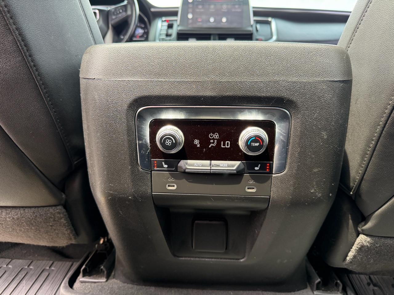 GMC Yukon XL 4WD 4dr AT4 2022
