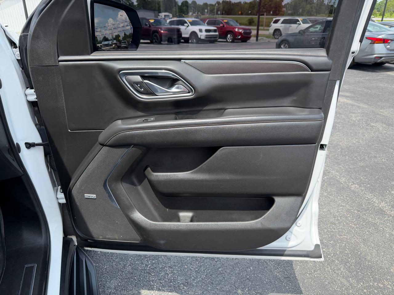 GMC Yukon XL 4WD 4dr AT4 2022