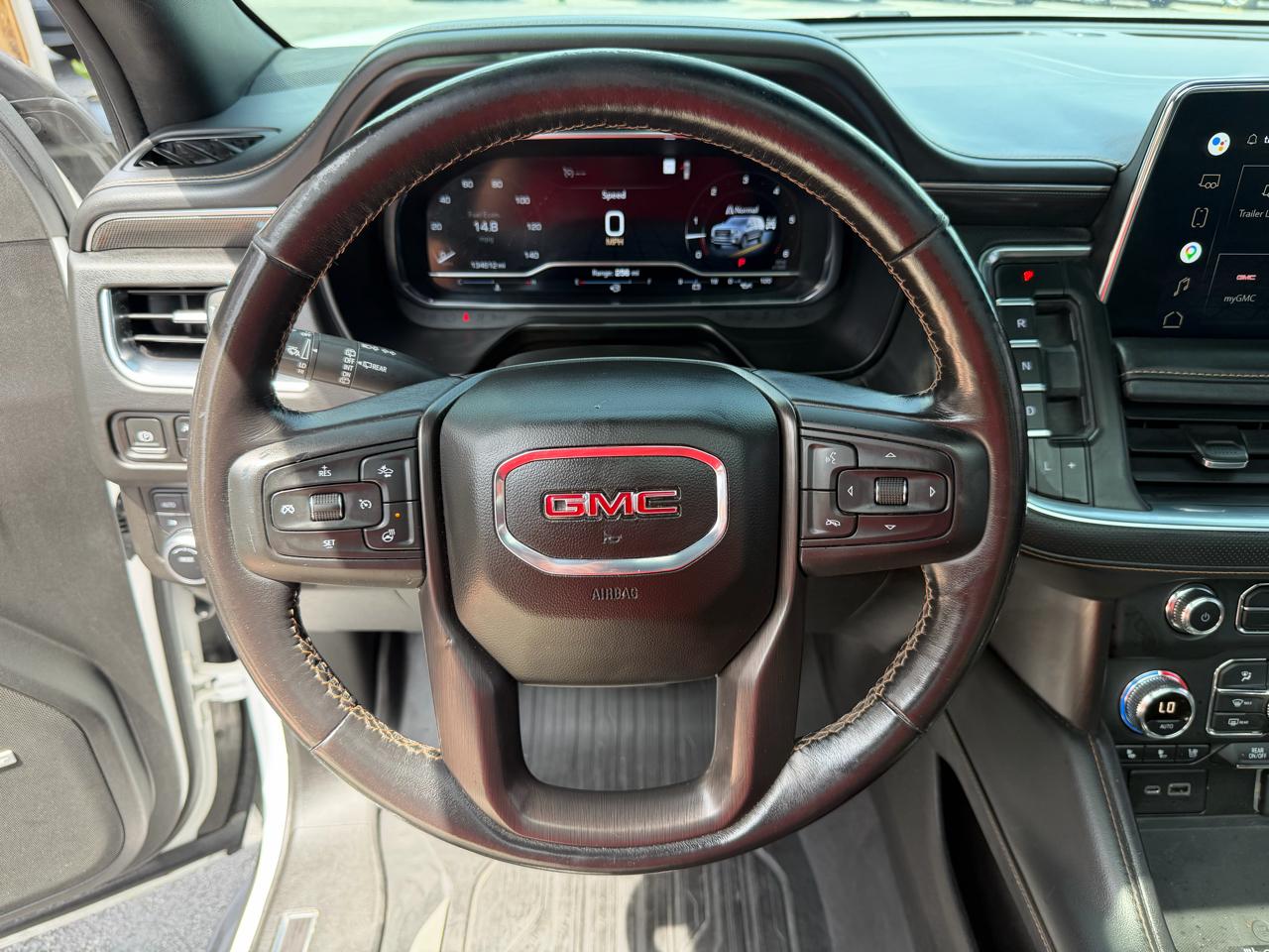 GMC Yukon XL 4WD 4dr AT4 2022