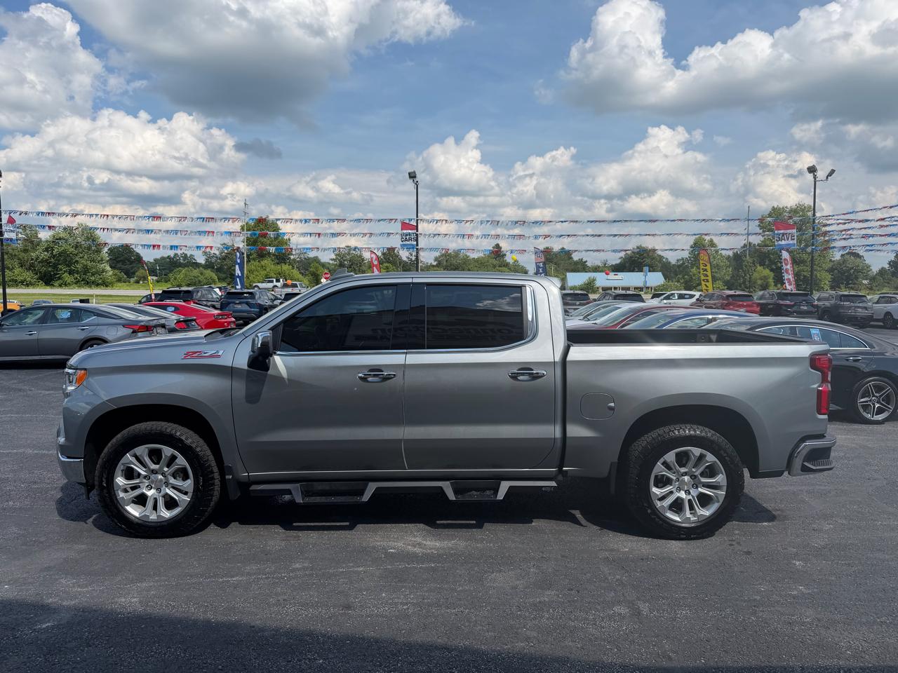 Chevrolet Silverado 1500 4WD Crew Cab 147" LTZ 2025