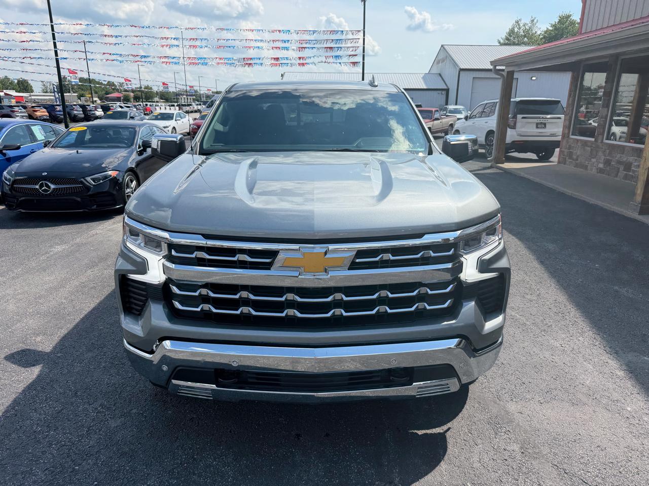 Chevrolet Silverado 1500 4WD Crew Cab 147" LTZ 2025