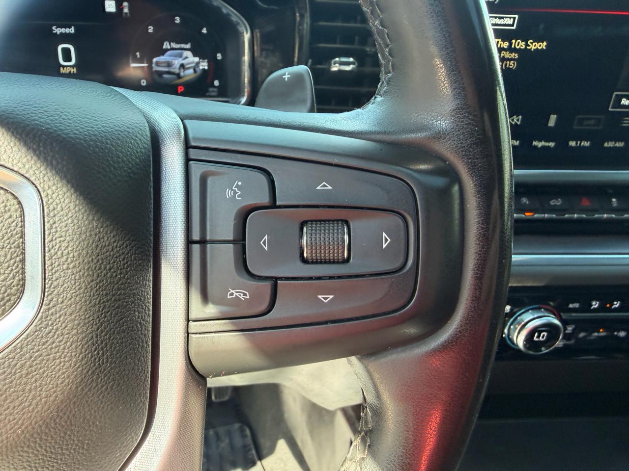 GMC Sierra 1500 4WD Crew Cab 147" SLT 2024