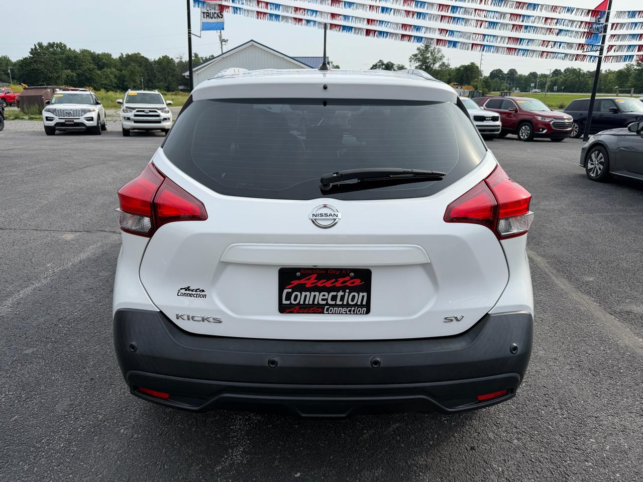 Nissan Kicks SV FWD 2020