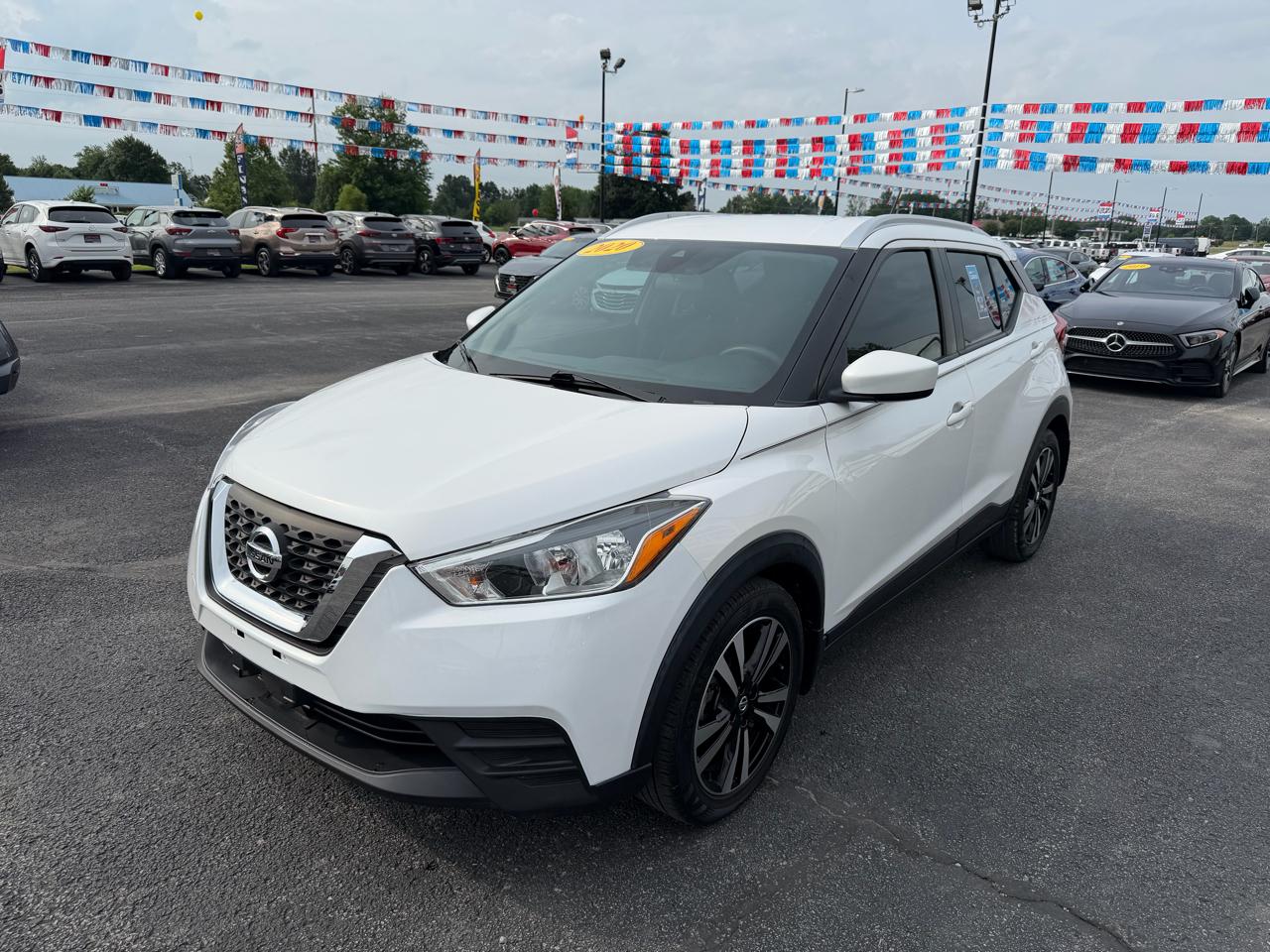 Nissan Kicks SV FWD 2020