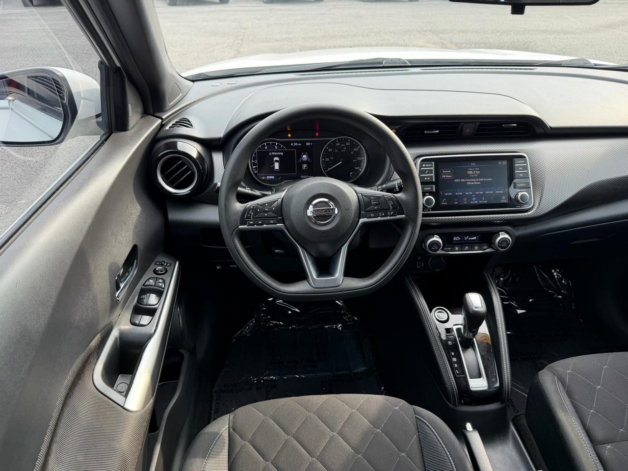 Nissan Kicks SV FWD 2020