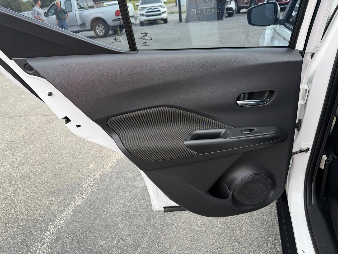 Nissan Kicks SV FWD 2020