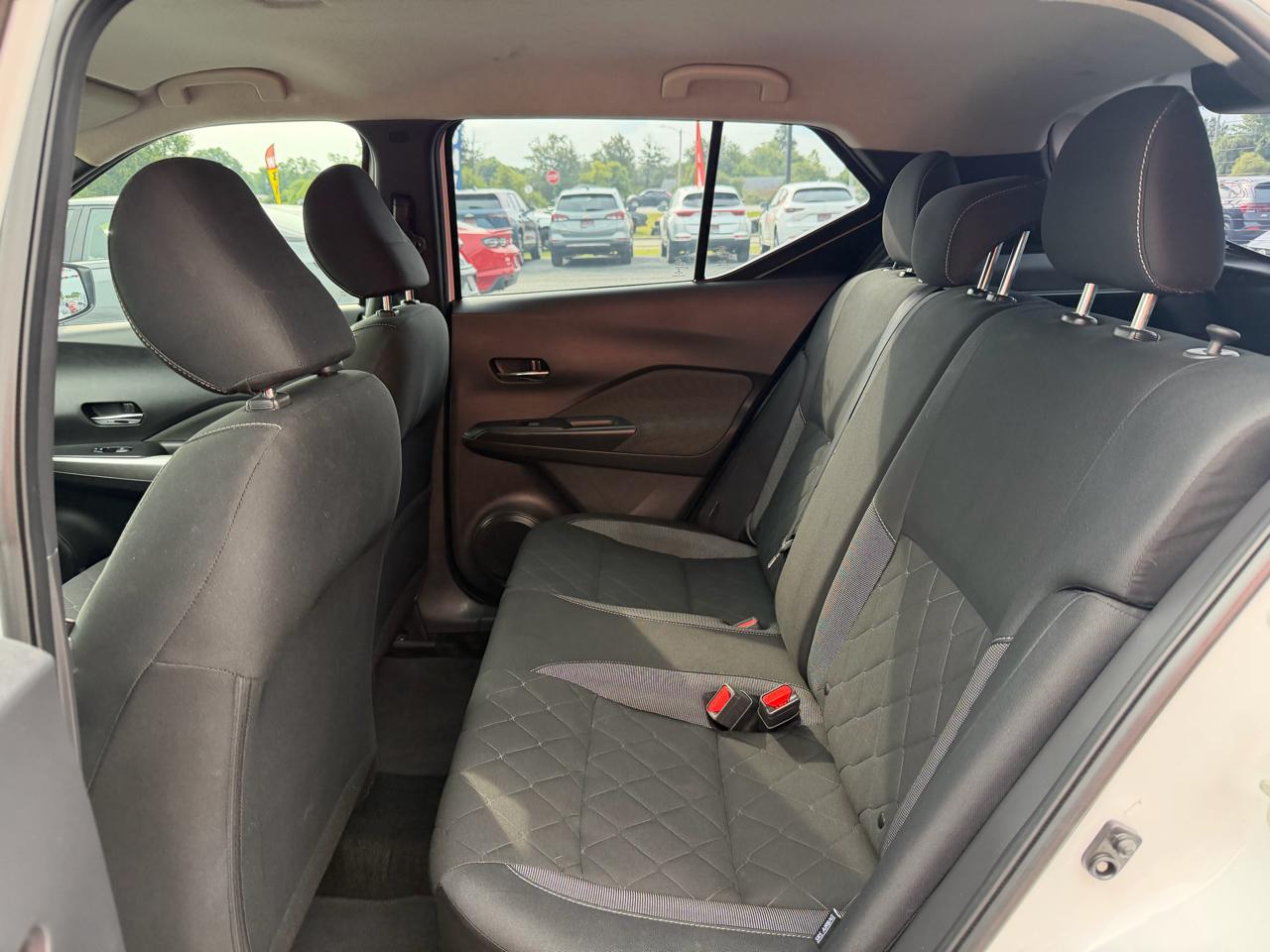 Nissan Kicks SV FWD 2020