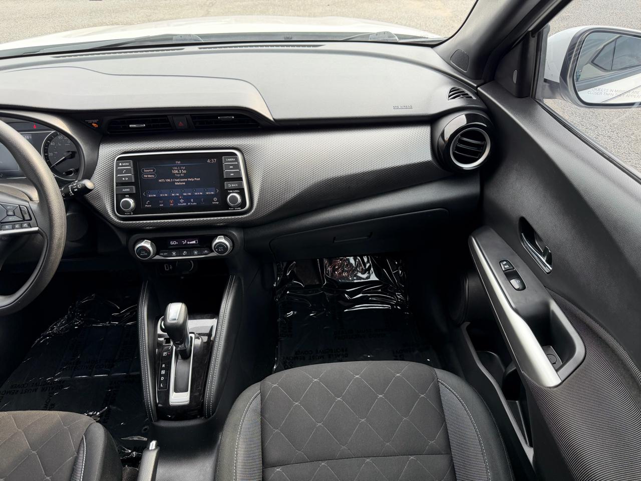Nissan Kicks SV FWD 2020
