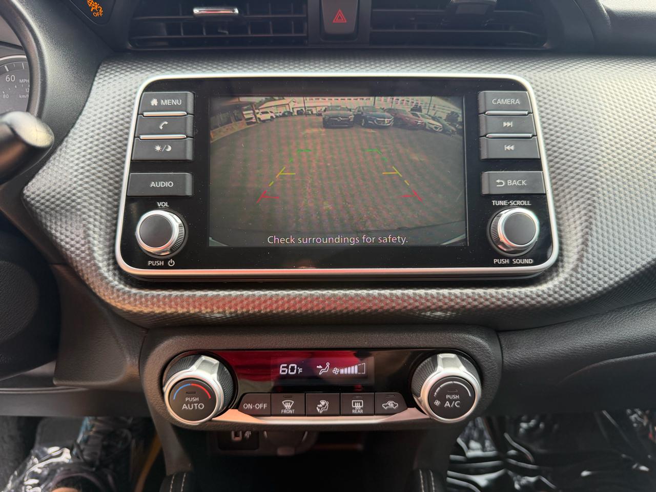 Nissan Kicks SV FWD 2020
