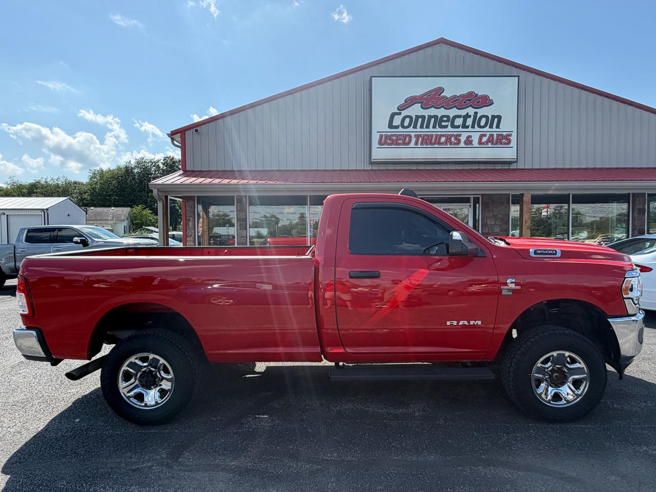 RAM 3500 Tradesman 4x4 Reg Cab 8' Box 2020