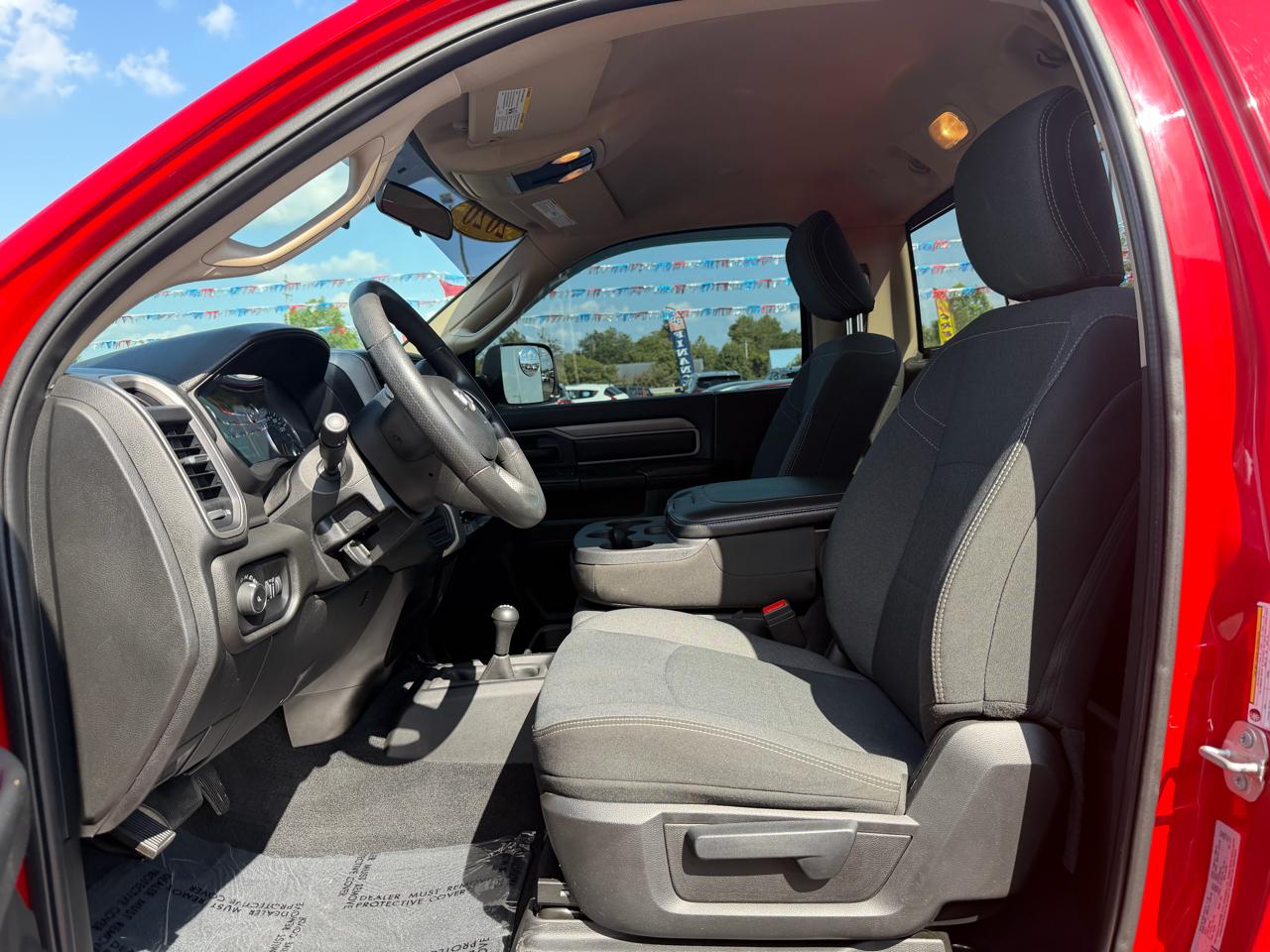 RAM 3500 Tradesman 4x4 Reg Cab 8' Box 2020