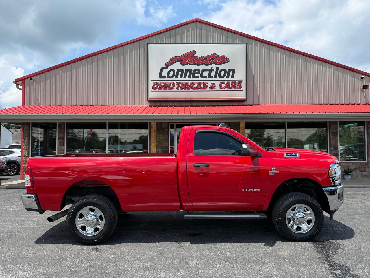 RAM 3500 Tradesman 4x4 Reg Cab 8' Box 2020