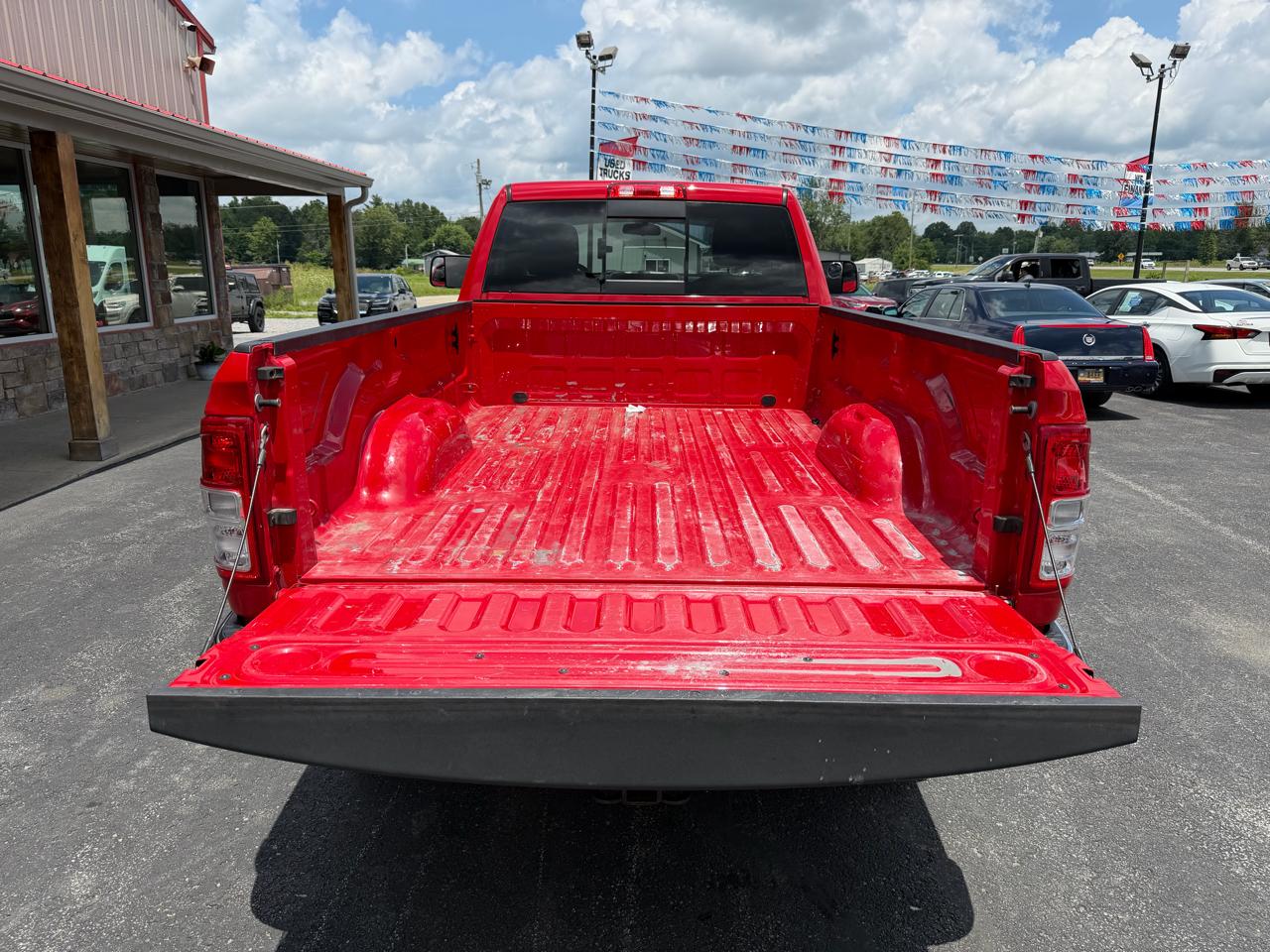 RAM 3500 Tradesman 4x4 Reg Cab 8' Box 2020