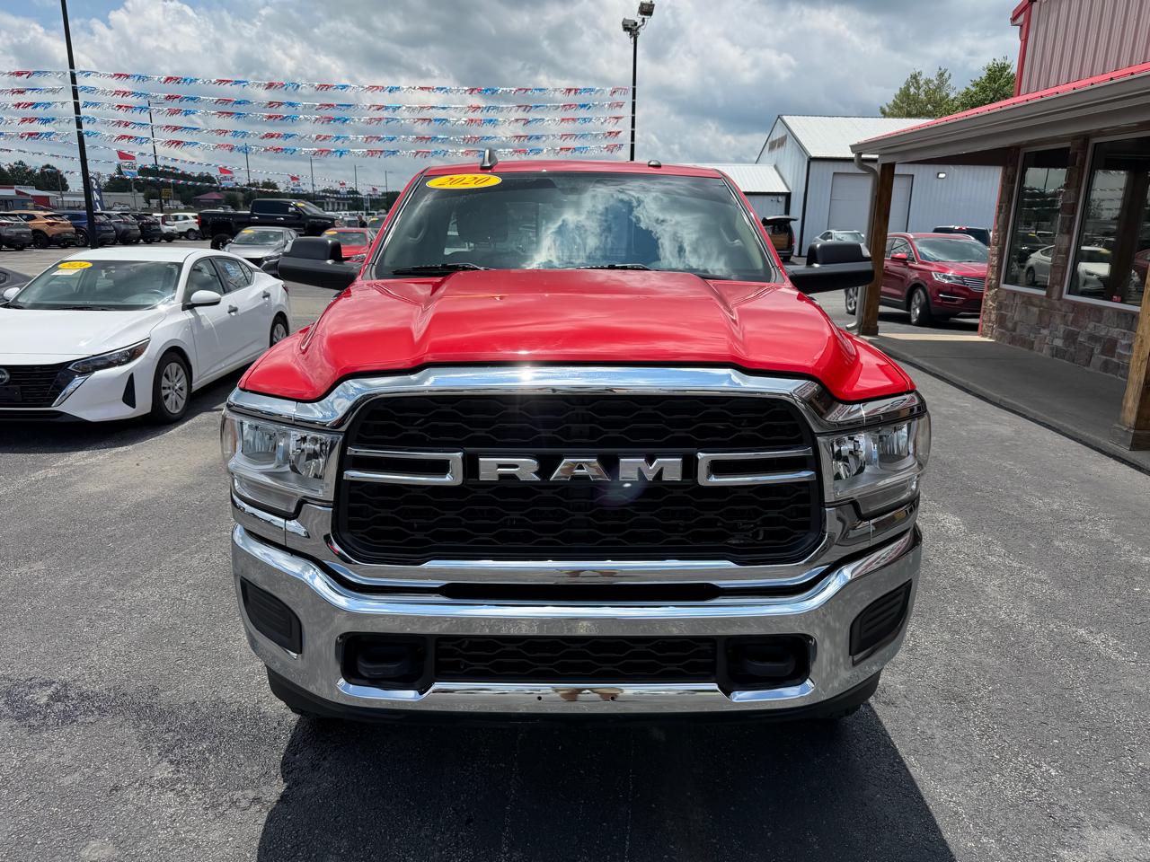 RAM 3500 Tradesman 4x4 Reg Cab 8' Box 2020