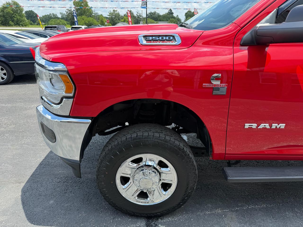 RAM 3500 Tradesman 4x4 Reg Cab 8' Box 2020