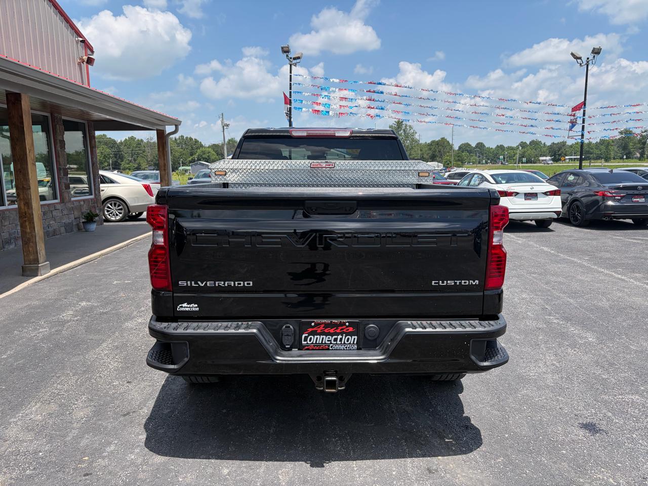Chevrolet Silverado 1500 4WD Double Cab 147" Custom 2022