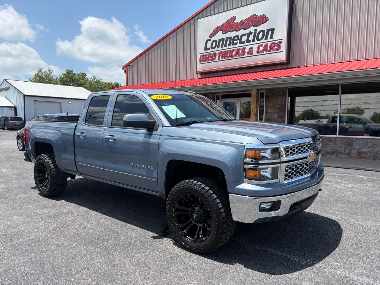 Chevrolet Silverado 1500 4WD Double Cab 143.5" LT w/1LT 2015