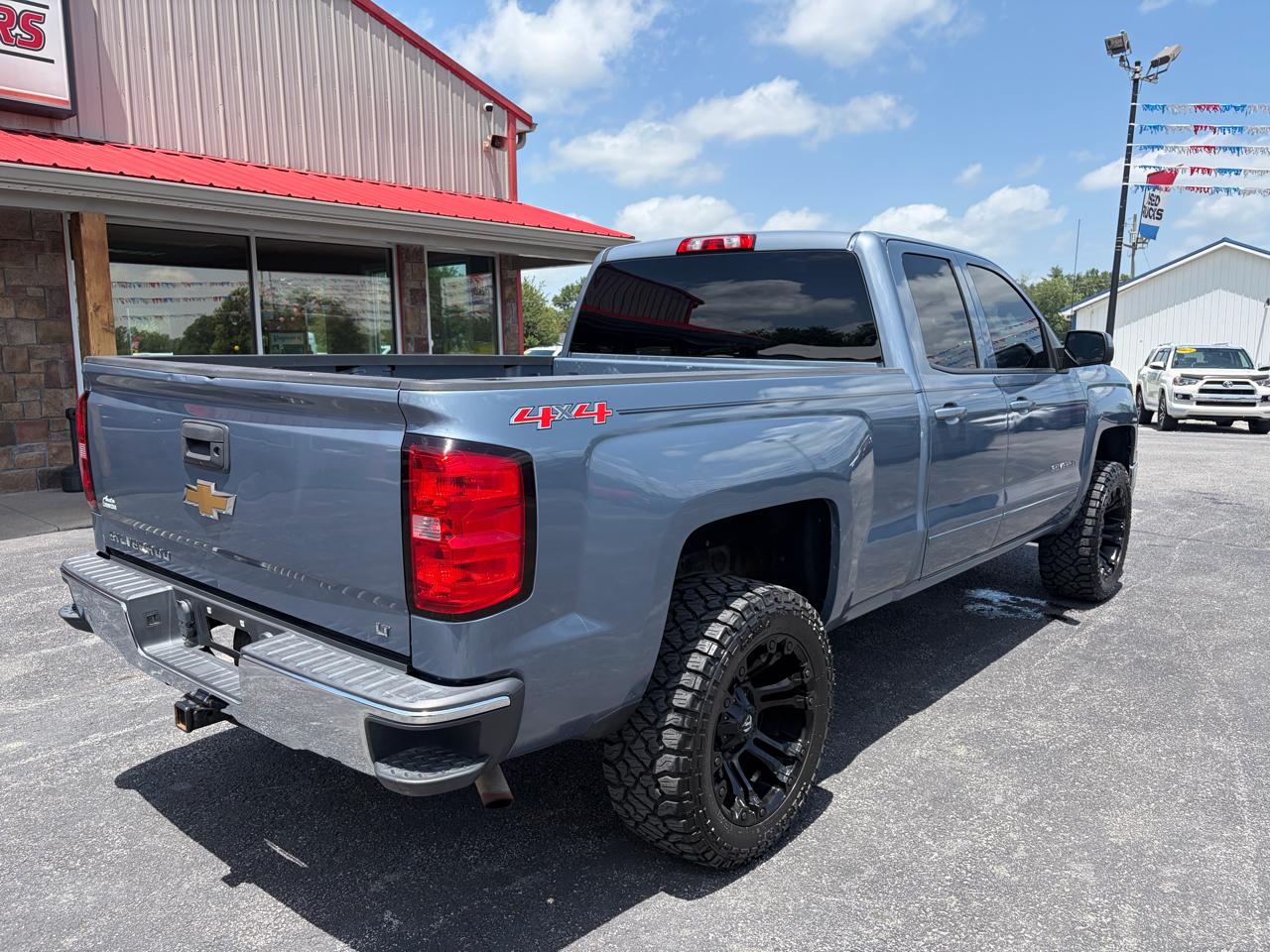 Chevrolet Silverado 1500 4WD Double Cab 143.5" LT w/1LT 2015