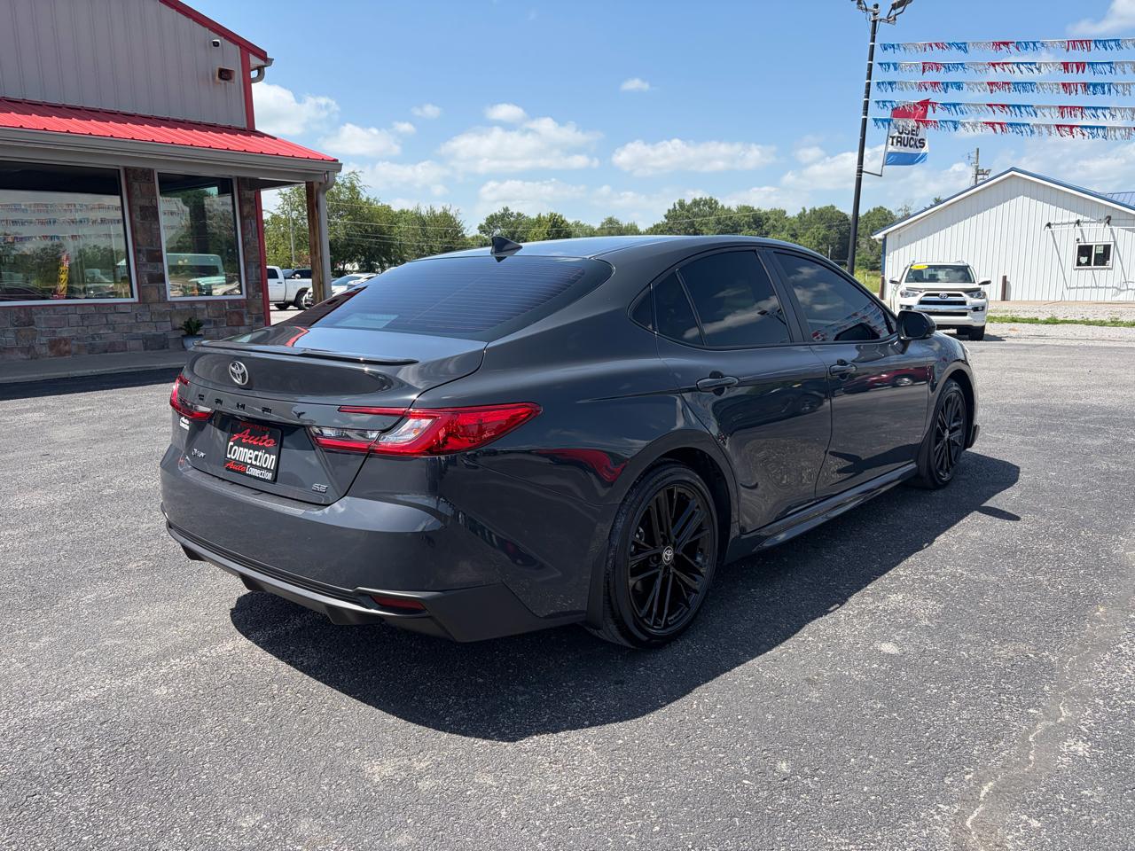 Toyota Camry XLE (Natl) 2025