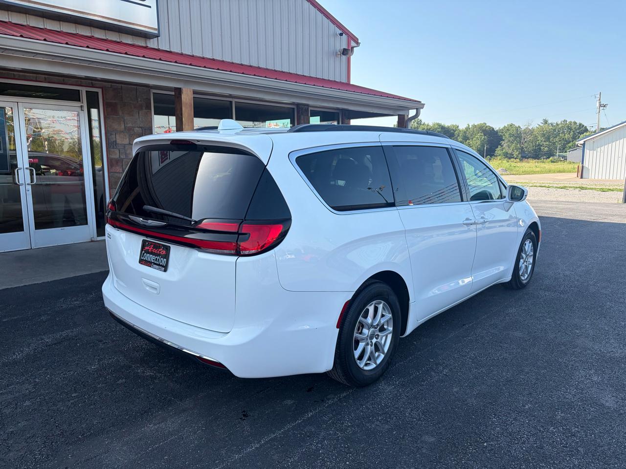 Chrysler Pacifica Touring L FWD 2022