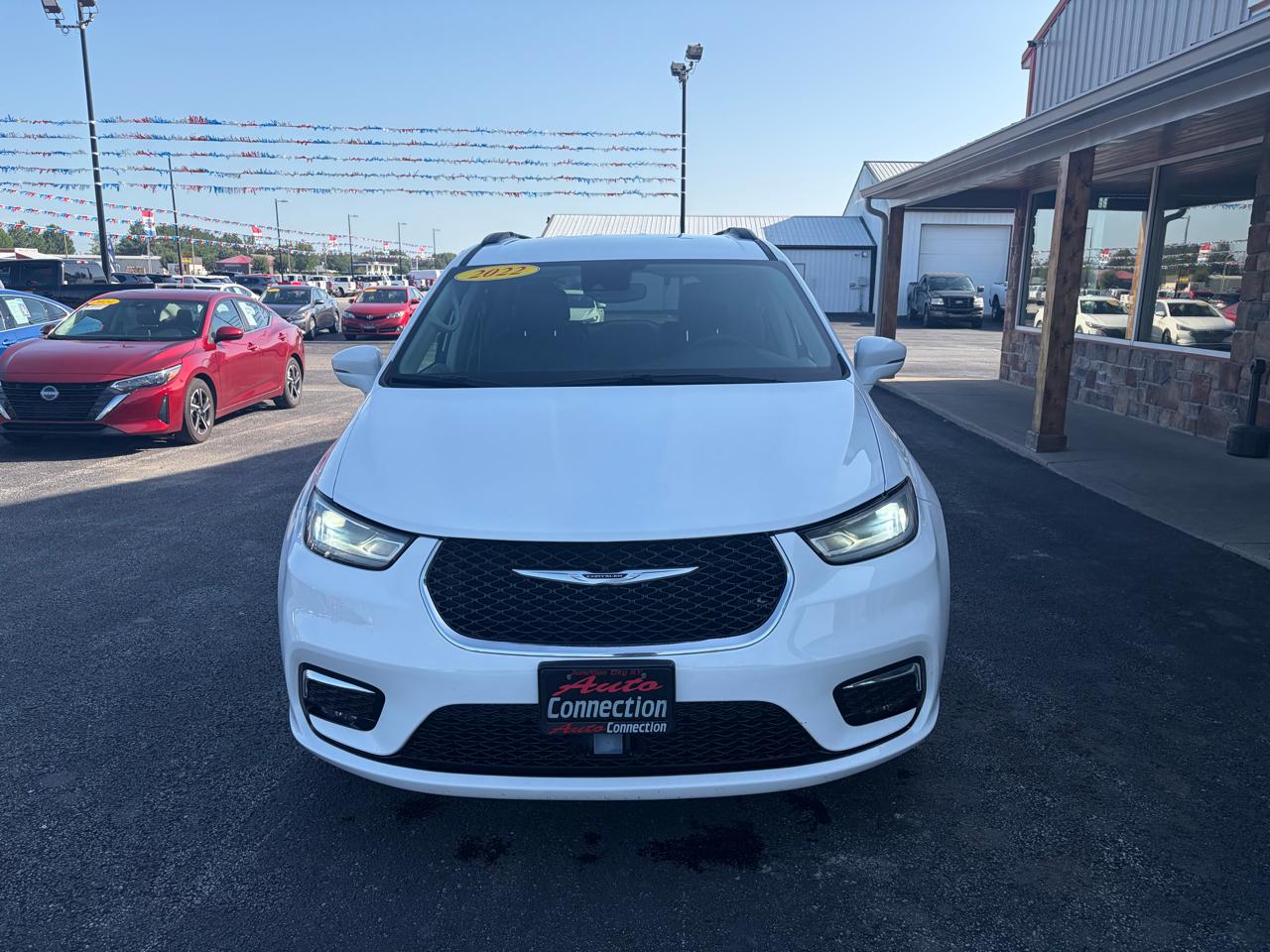 Chrysler Pacifica Touring L FWD 2022