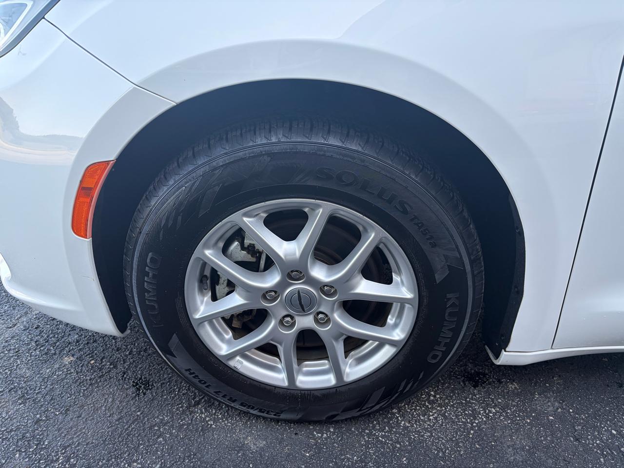 Chrysler Pacifica Touring L FWD 2022