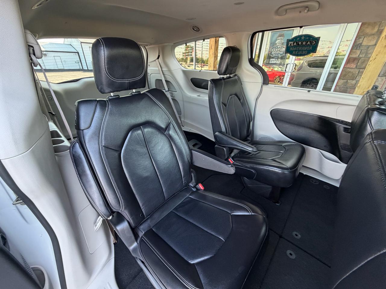 Chrysler Pacifica Touring L FWD 2022