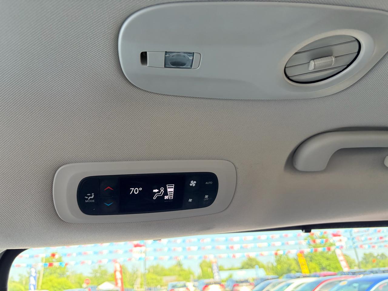 Chrysler Pacifica Touring L FWD 2022