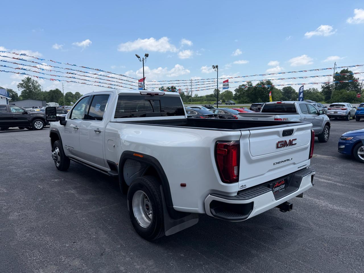 GMC Sierra 3500HD 4WD Crew Cab 172" Denali 2022