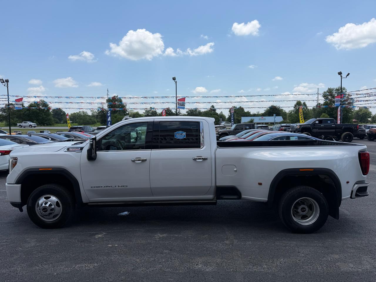 GMC Sierra 3500HD 4WD Crew Cab 172" Denali 2022