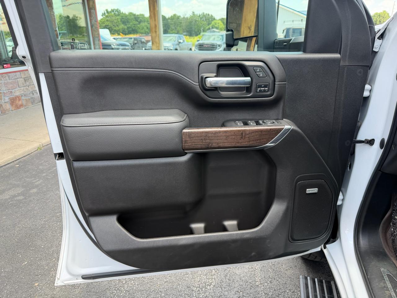 GMC Sierra 3500HD 4WD Crew Cab 172" Denali 2022