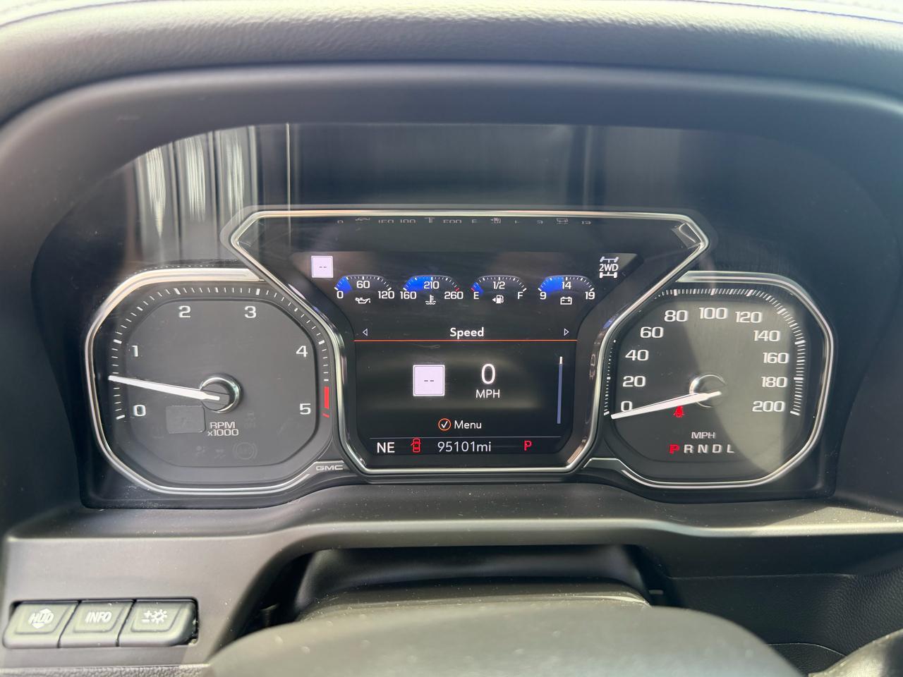 GMC Sierra 3500HD 4WD Crew Cab 172" Denali 2022