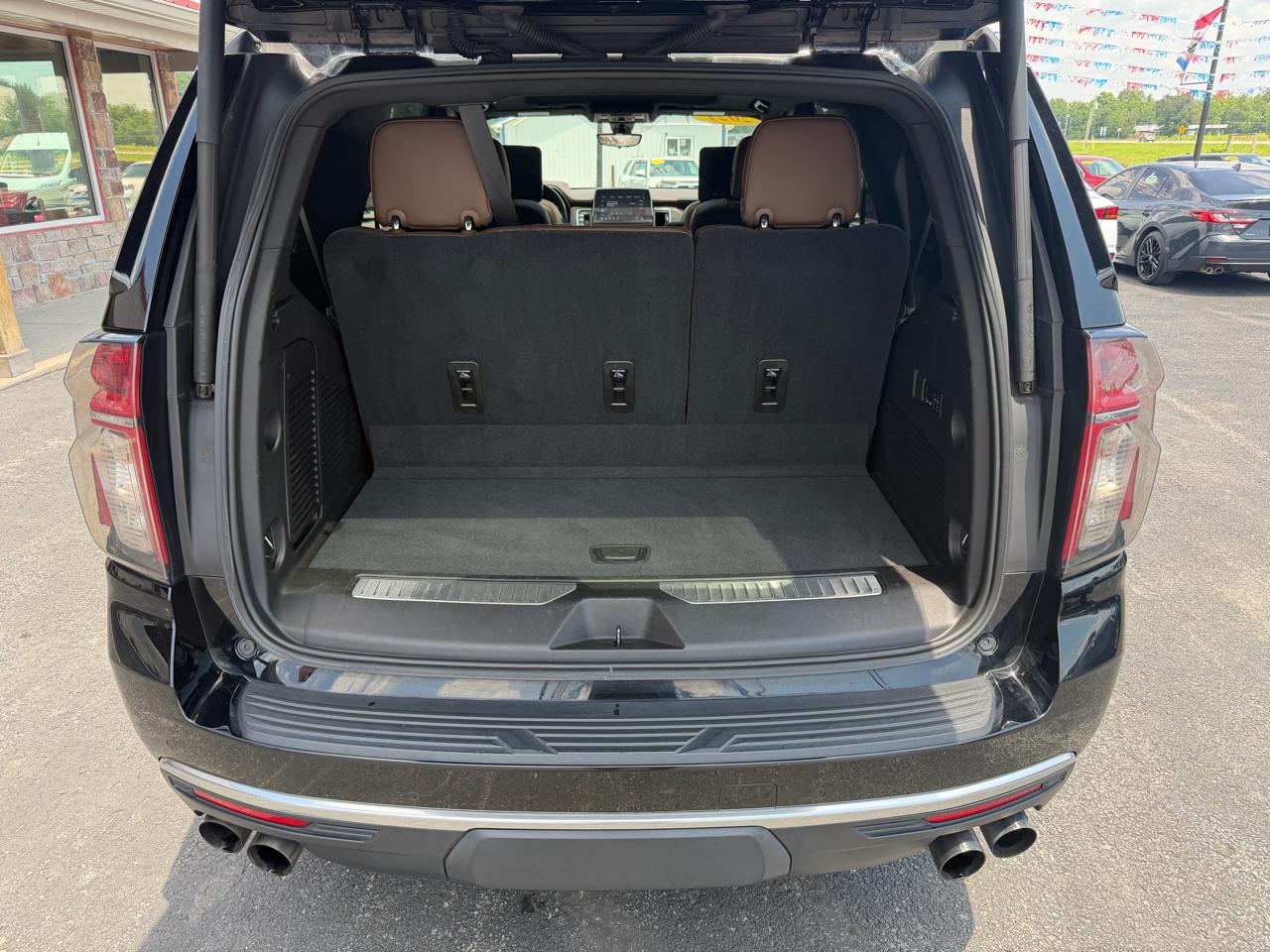 Chevrolet Tahoe 4WD 4dr High Country 2021