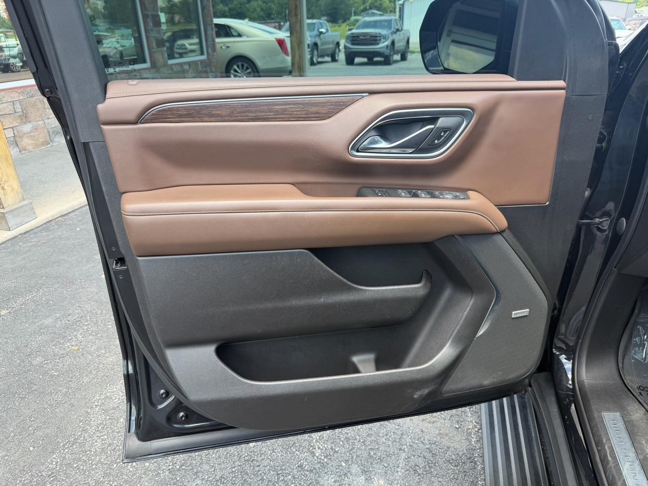 Chevrolet Tahoe 4WD 4dr High Country 2021