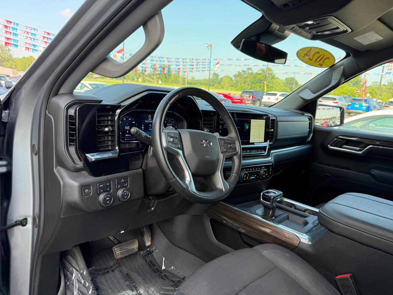 Chevrolet Silverado 1500 4WD Crew Cab 147" RST 2024