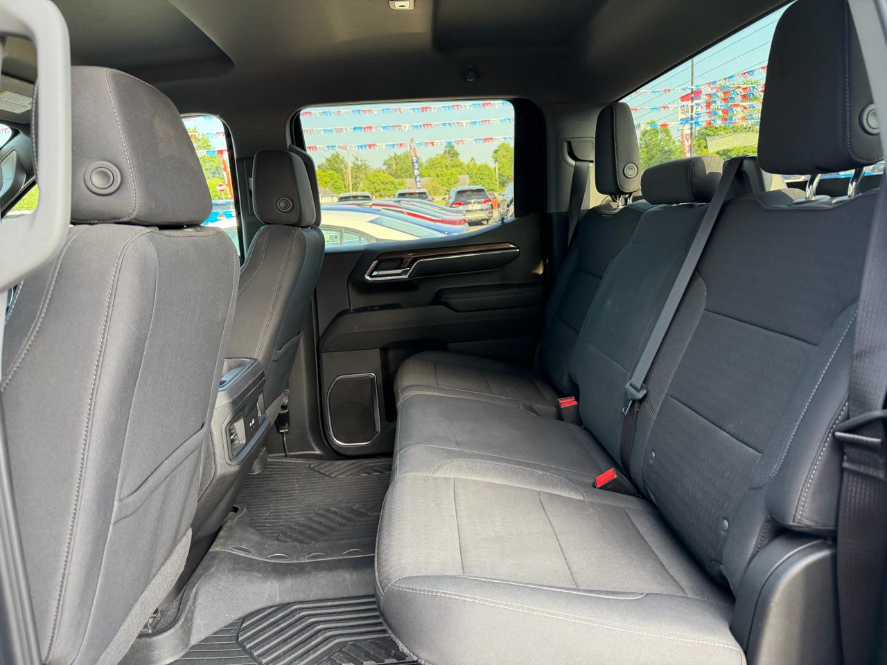 Chevrolet Silverado 1500 4WD Crew Cab 147" RST 2024