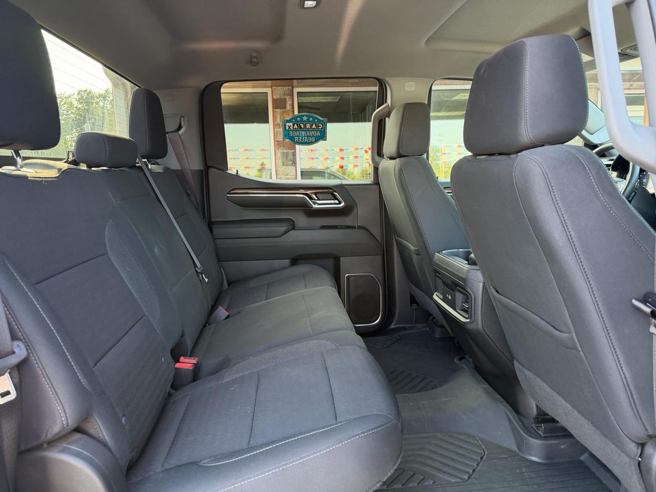 Chevrolet Silverado 1500 4WD Crew Cab 147" RST 2024